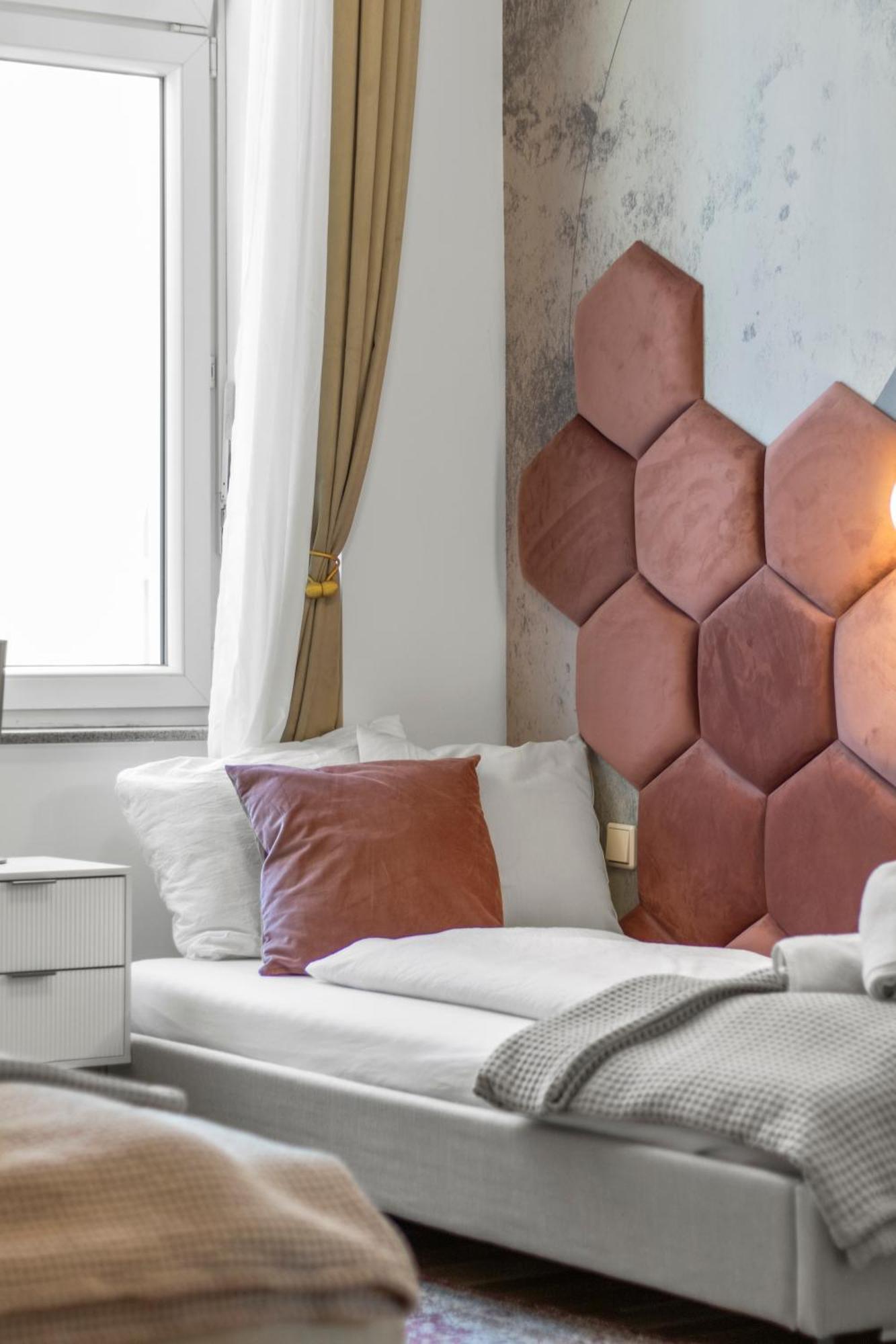 Hotel Designer Asaria
